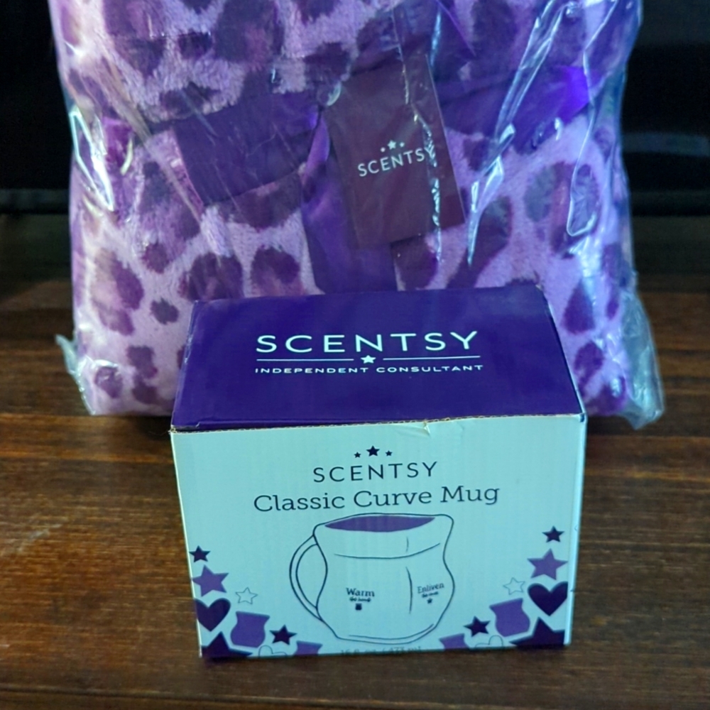 Scentsy mug and blanket gift set